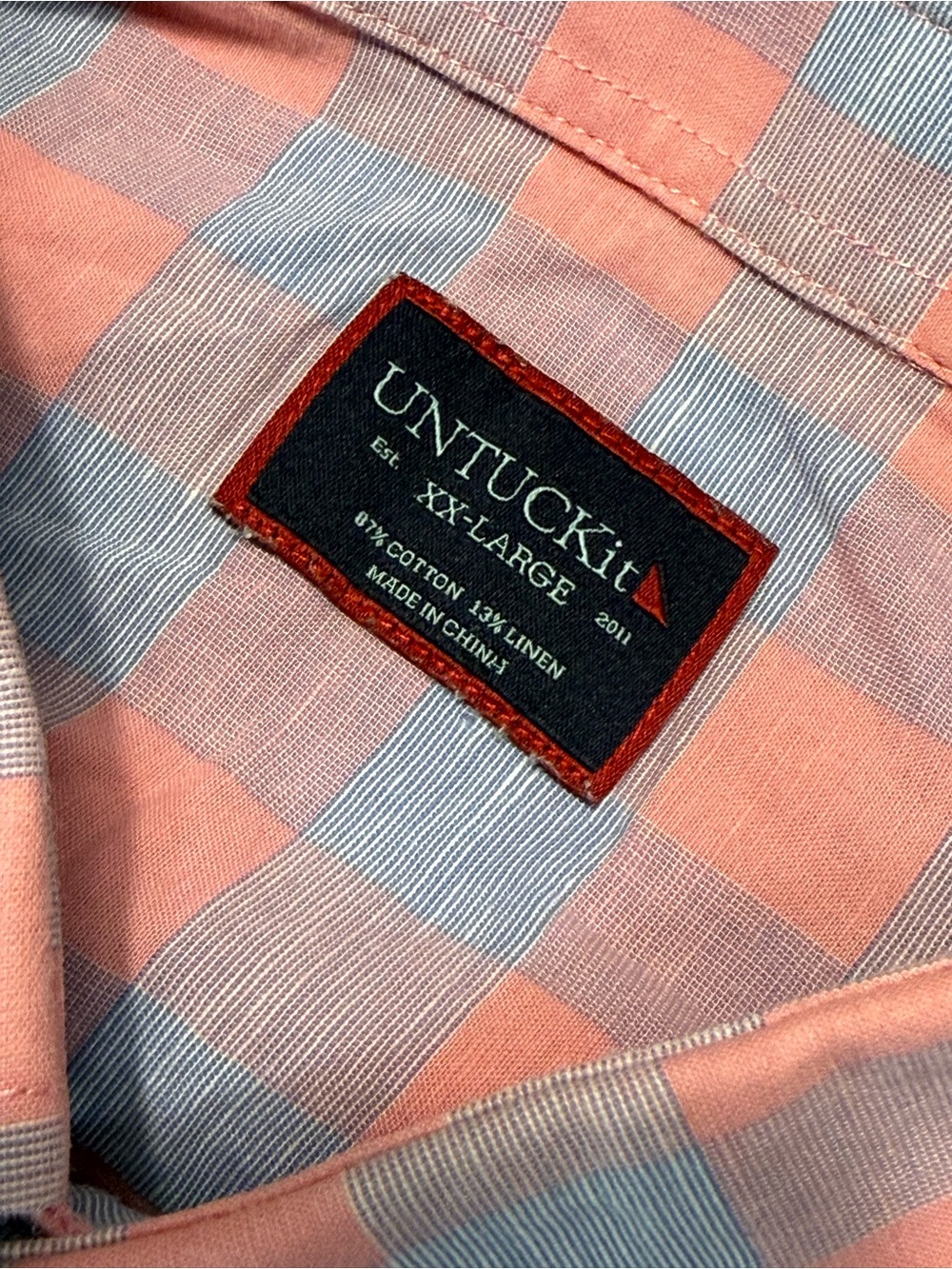 Untuckit Linen - Picture 2 of 5